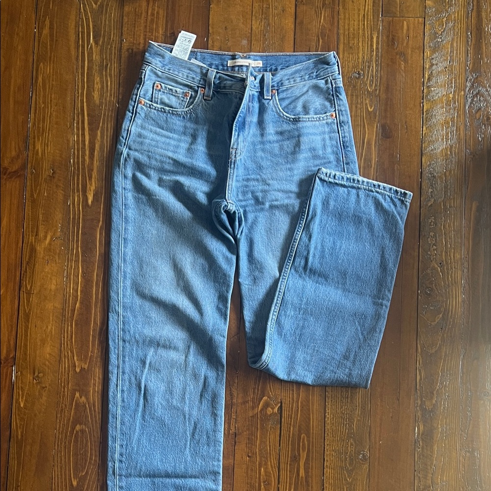 Levi's Women's Straight Leg Blue Jeans